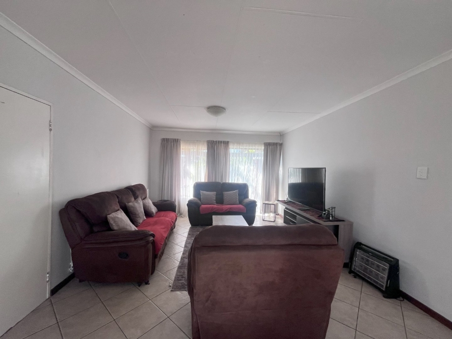 3 Bedroom Property for Sale in Hillside Free State